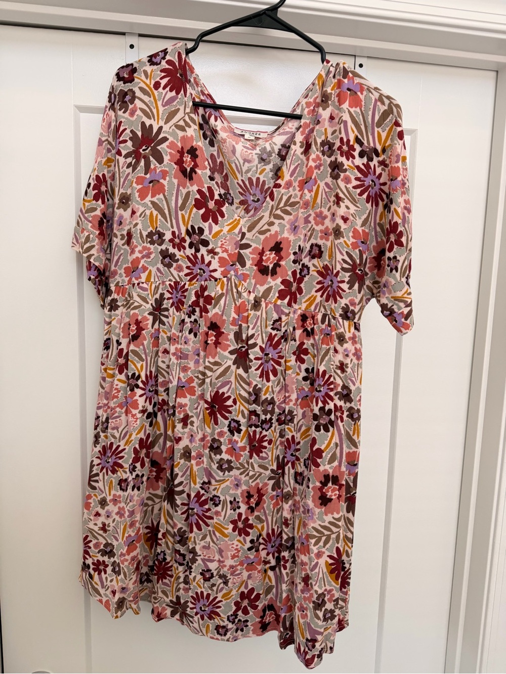 ANDREE BY UNIT Pink Floral V-Neck Mini Dress with Multicolor Blooms